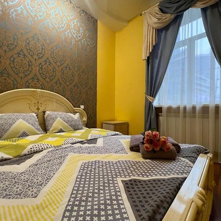 Apartment Near Gulliver Kijev Kültér fotó